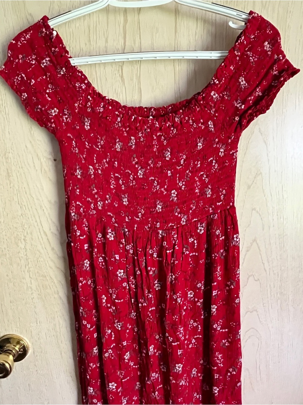 Aeropostale Red Floral Smocked On or Off The Shoulder Maxi Dress Sz Large - Picture 2 of 12
